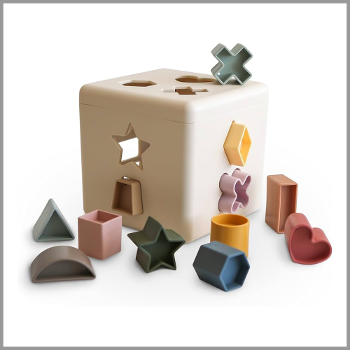 Mushie Shape Sorting Box